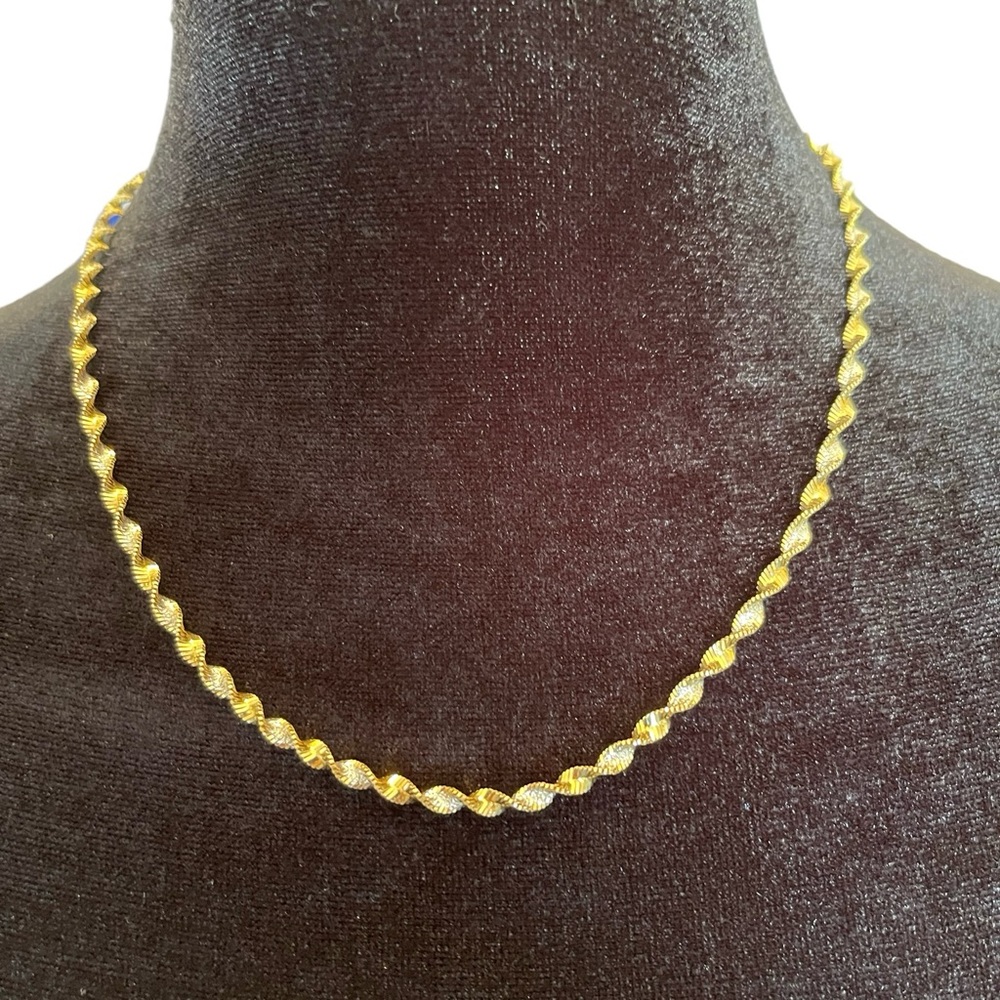 Karizia KA 1772 925 Sterling Silver two tone twist necklace